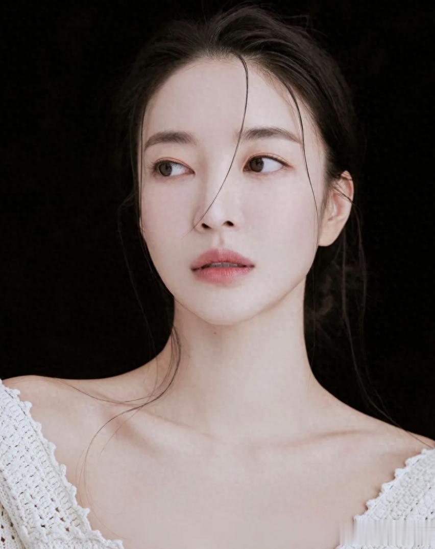 韩剧女星流产后以泪洗面，与公婆、嫂子同住，怀孕后不敢告诉家人