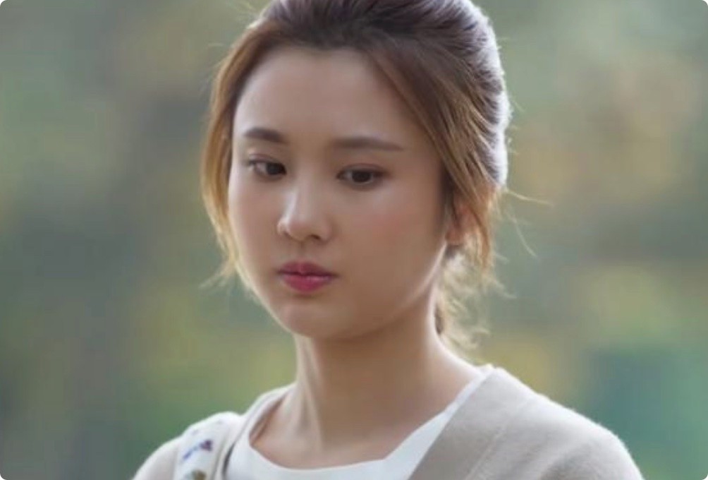 好家伙!47岁于正和32岁张慧雯演情侣,二人一同框就尴尬了