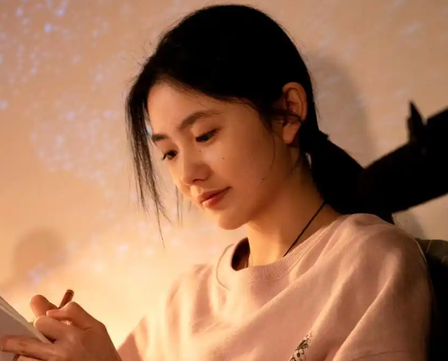 央视新剧《主角》来袭,张艺谋执导,连张嘉益王晓晨都请来了!