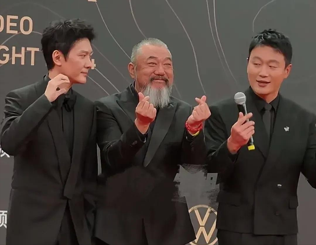 不露面不知道,一露面吓一跳!这些明星怎么突然就老得不成样子了