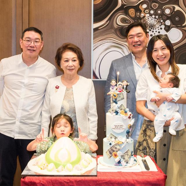 昔日TVB“御用宫女”,与63岁富豪老公结婚后隐退相夫教子