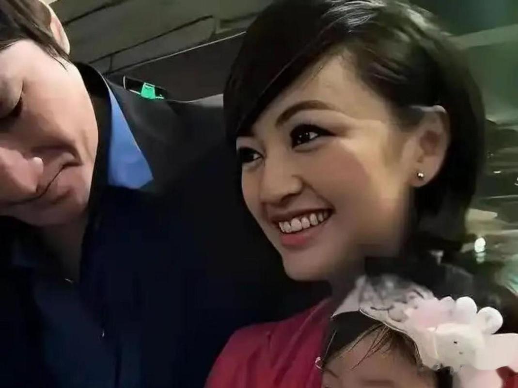 她是陈坤、陆毅得不到的女人，却嫁给“丑丈夫”，如今风光无限