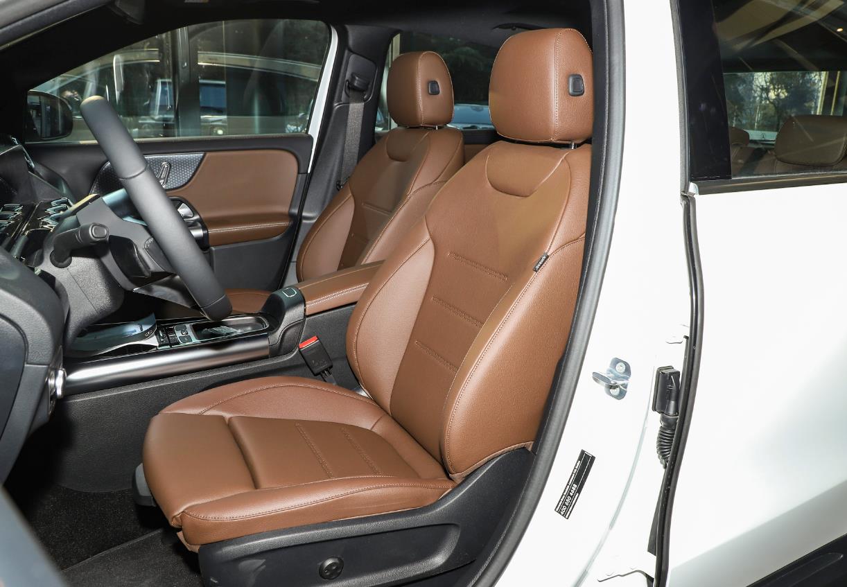 奔驰GLA200参数配置全解密：1.3T小钢炮还是豪华SUV新宠？