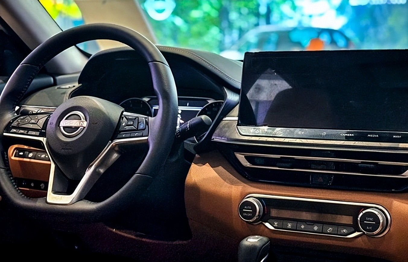 13万想买一辆油车，天籁和速腾哪个好？车主早已给出了正确答案