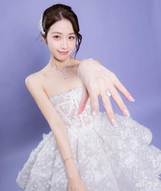 TVB小花庄子璇回应“样貌再进化”质疑：没整容，只是拍照会P图