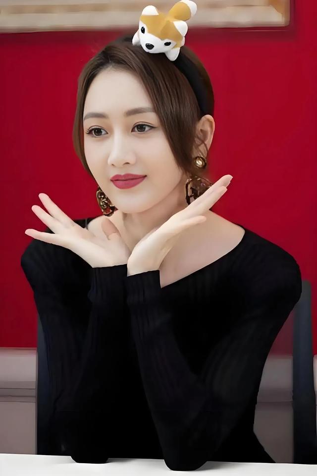 冷艳红唇御姐——王鸥