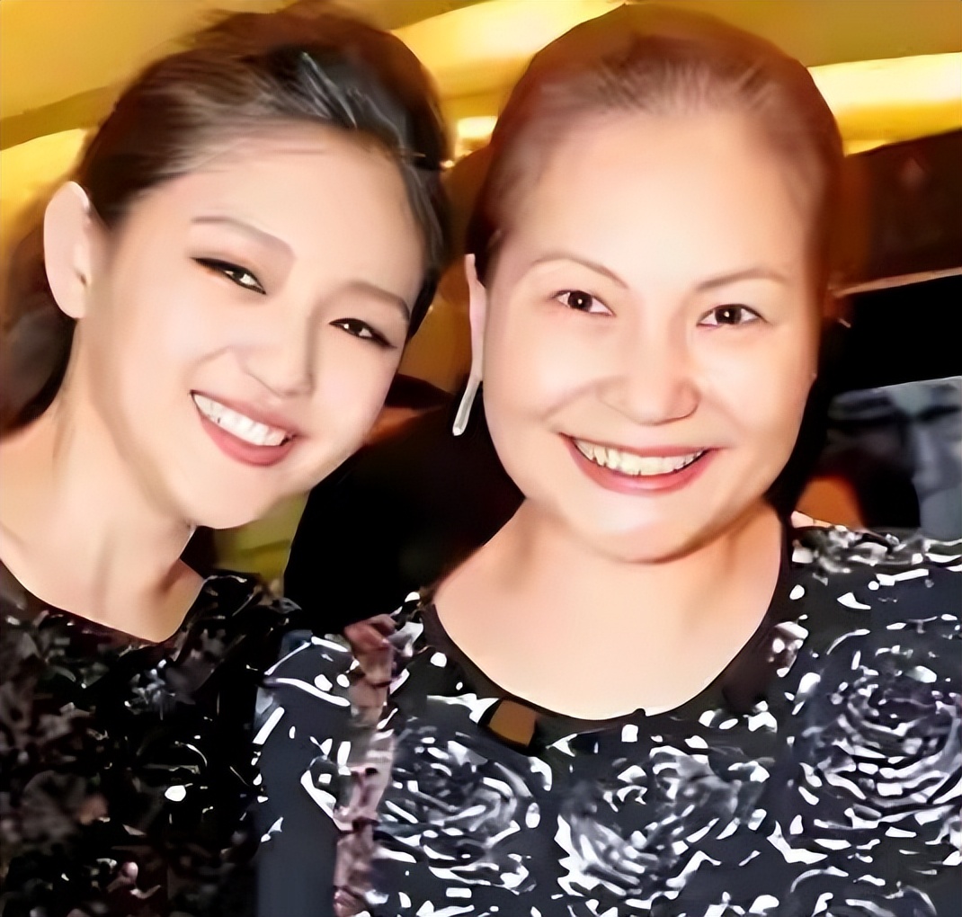 肠子都悔青了吧!S妈估计要失望了,网友:不该告诉汪小菲