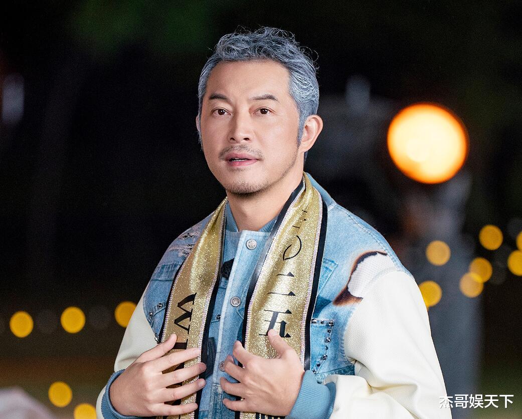 假摔，栽赃，和关晓彤配合默契，宋亚轩的口碑彻底封神