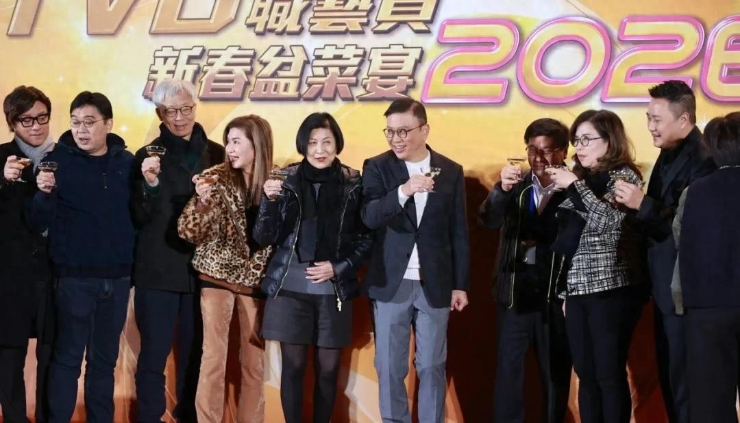 48岁TVB男星自爆新年继续没剧拍，无奈表示：不是你想拍就能拍