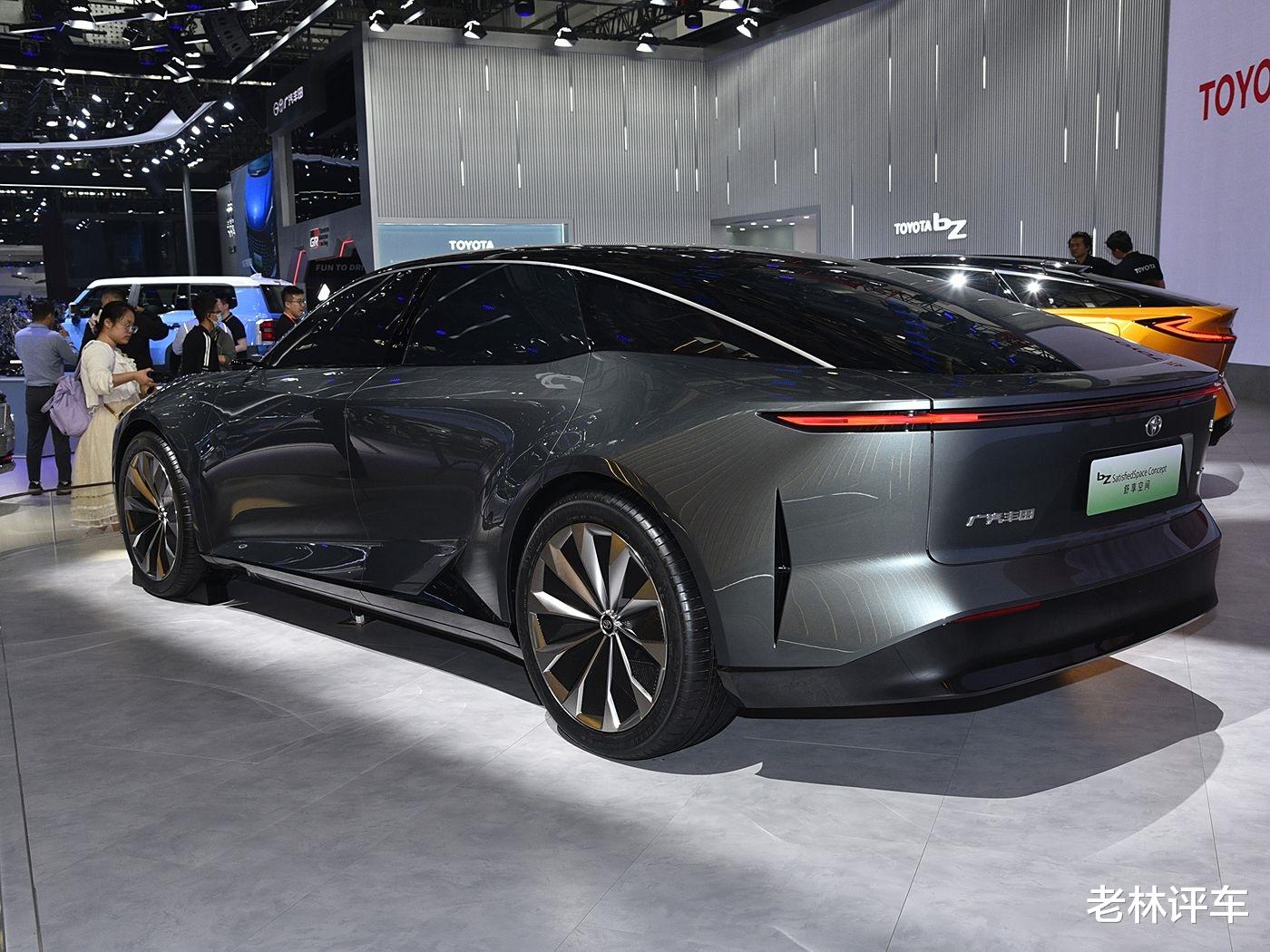 丰田豁出去了，联合华为小米造了台新车，外观很漂亮，价格会很低