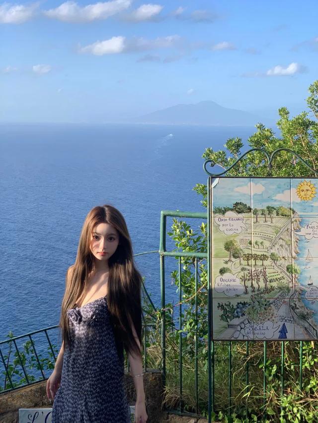 懒懒晒庆生美照，王思聪成专业摄影师，小俩口好事将近？