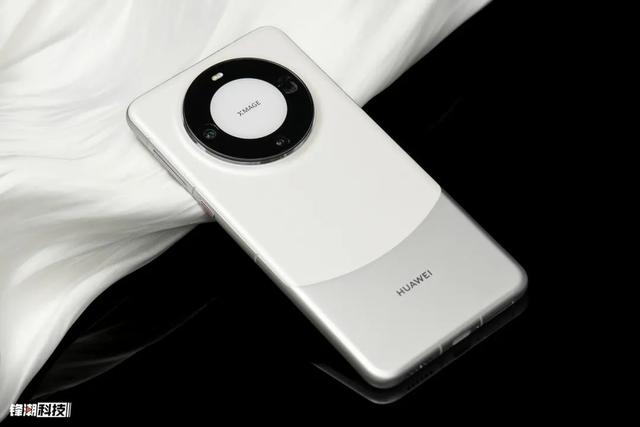 8300mAh！這滿血直屏上來就放大招，小米對手來了