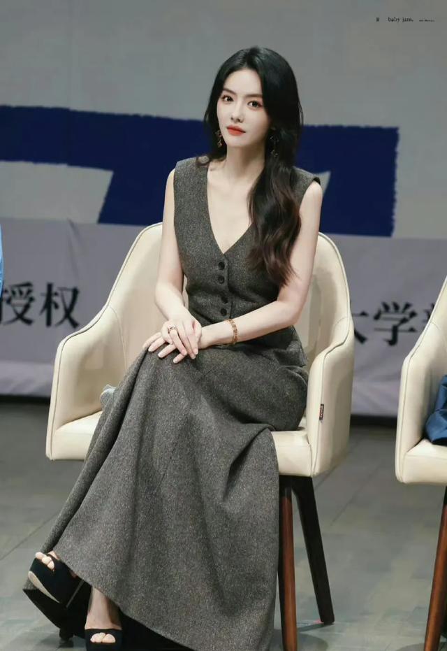 蔡文静顶级身材 ???