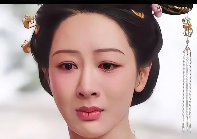 当“肿胀脸”混进古装剧，盛世美颜被打回原形，李现再强也没用！