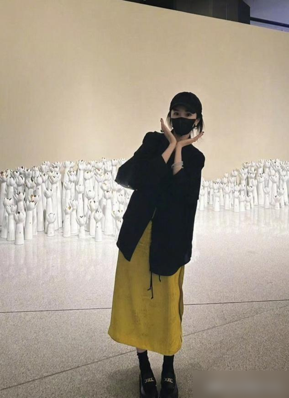 杨幂又带火新中式！凭啥她穿得这么绝？