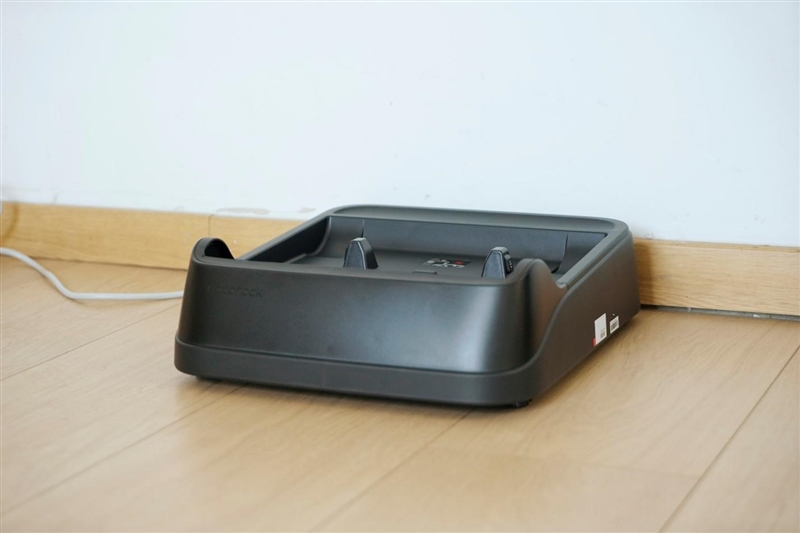 石头智能洗地机A30 Pro Ultra:泡沫去污能力惊人 95度自清洁无忧