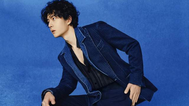 微博之夜肖战座位牌被“撕”，单C竟变双C，结果二三排无人坐