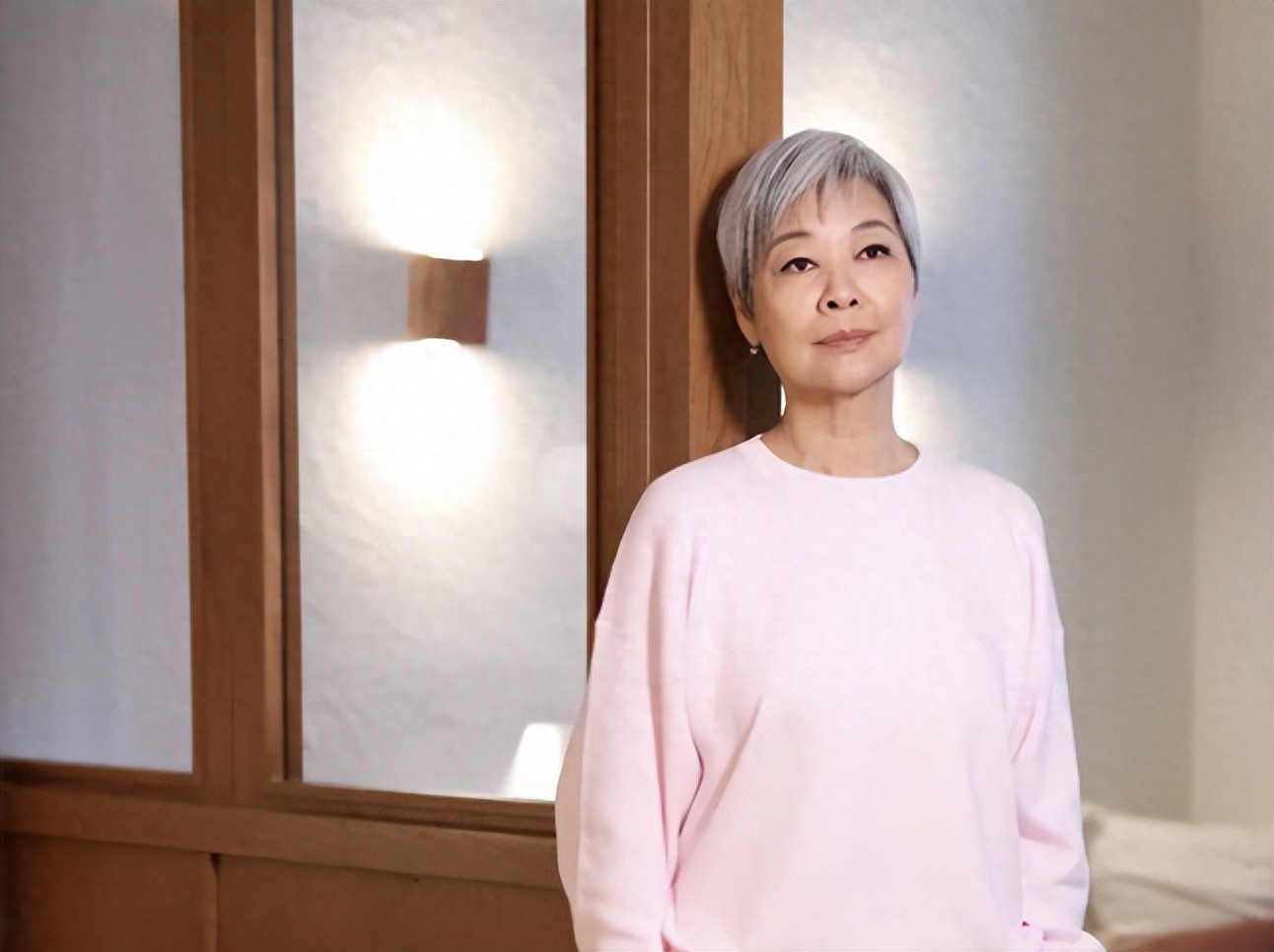 71岁女星拒绝出席女儿婚礼，称不想见第二任前夫，关之琳送了婚纱