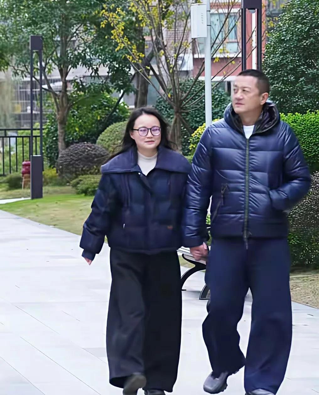 王菲捐款3000万给医院！海哈被全网催复婚，六前任都没骂过李亚鹏