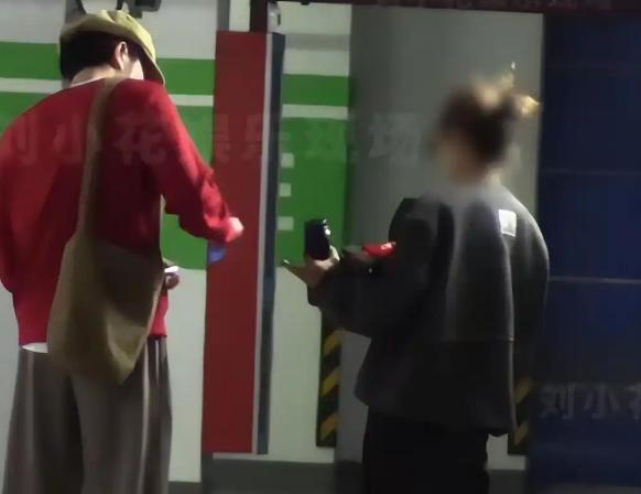 绿了张天爱，渣了古力娜扎，如今又曝新恋情，他到底有什么魅力？