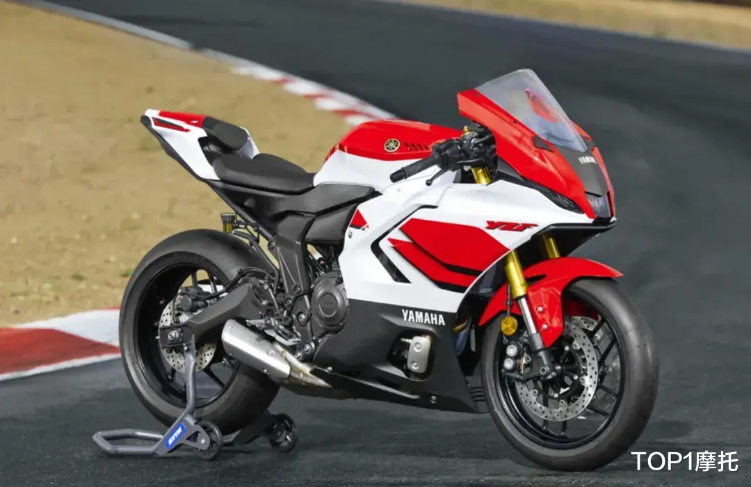 电控全面提升，雅马哈YZF-R7发布新款，底盘升级、前减震可调