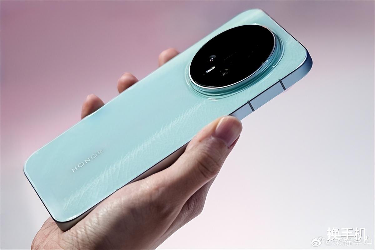 9030+散熱風扇+eSIM！Mate80或10月就來，國產旗艦天花板