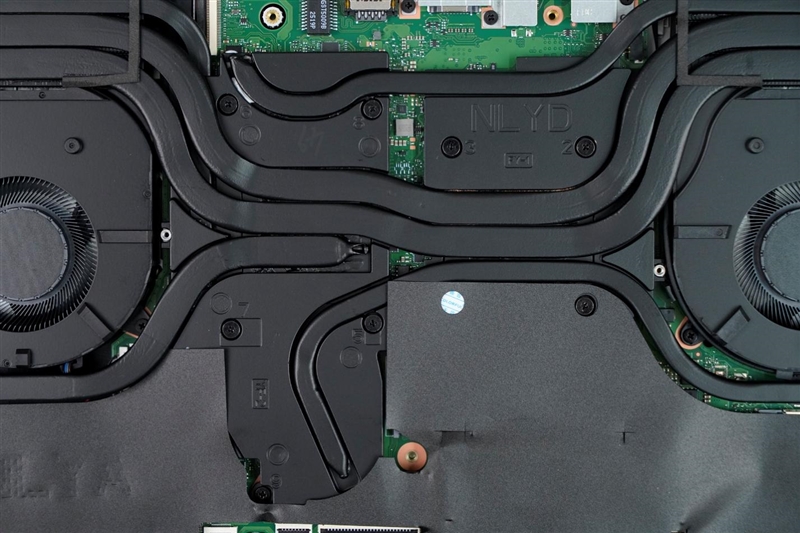 七彩虹MEOW橘寶R16 Pro筆記本評測：性能均衡無短板 210W狂暴釋放