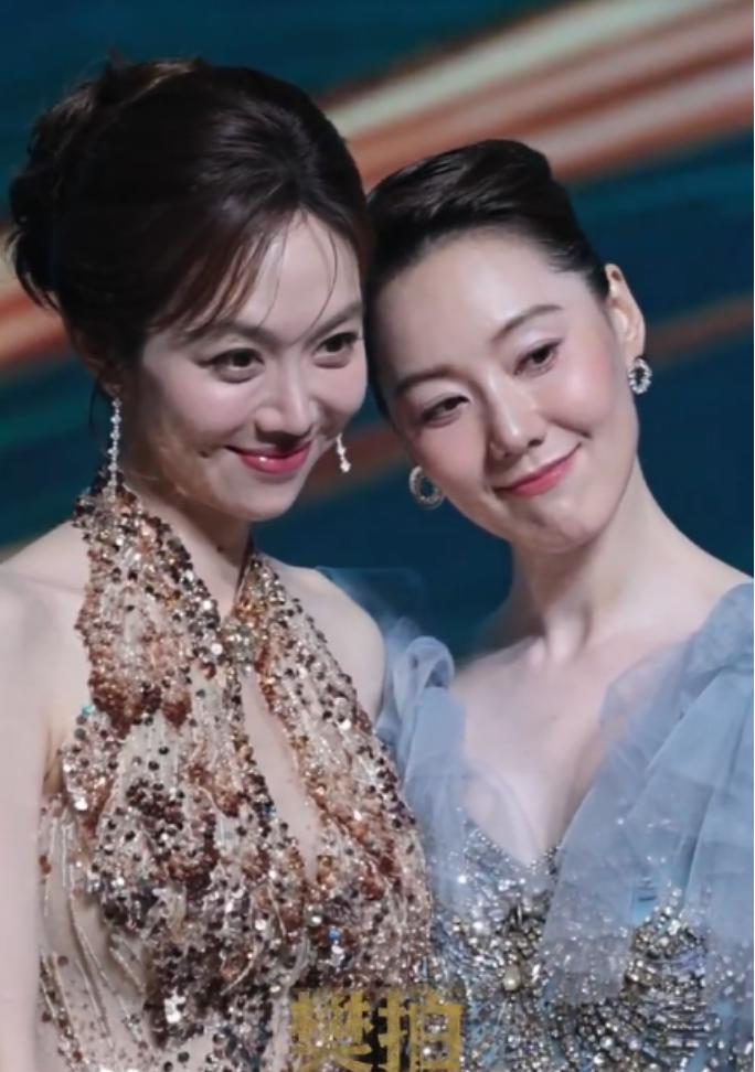 央视42岁王冠上海豪宅曝光，三层别墅带俩院子，新婚一年生活滋润