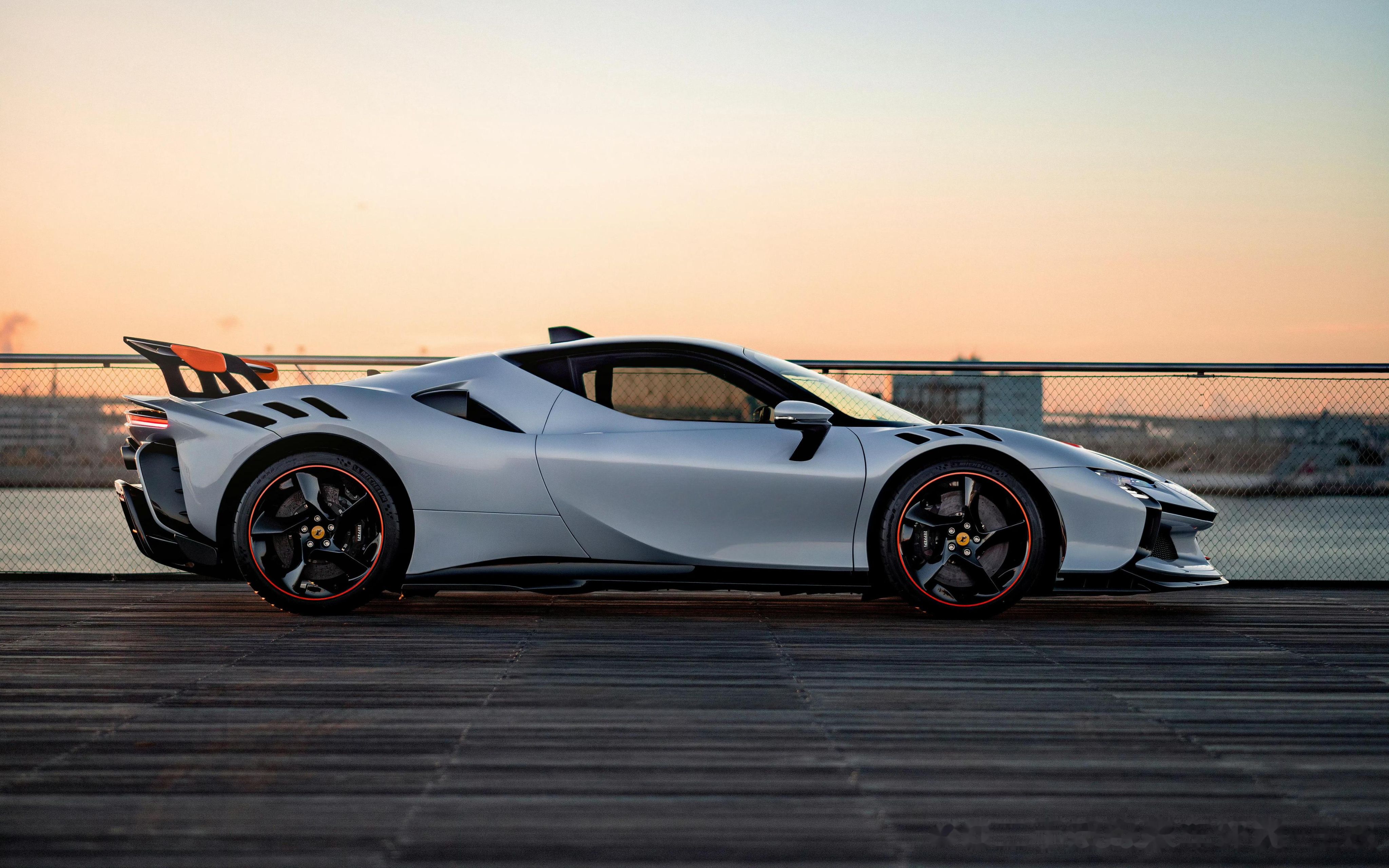 出厂限制加速性能！国家部委终于下场：新能源的性能狂欢该结束了