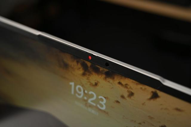 机械革命耀世16Ultra评测：长江存储PC411固态硬盘加持的性能魔兽