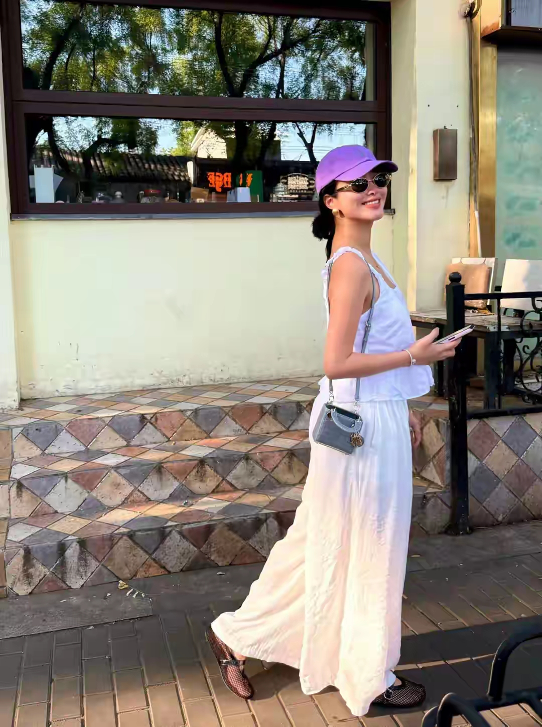 杨采钰底气不足在线回应细姨传闻,40万卡地亚手镯买不来安全感