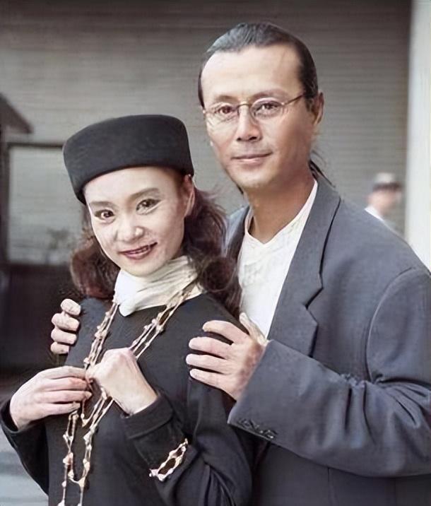 再有钱也没用！这4位女星没有“子宫”，永远失去了当母亲的权利