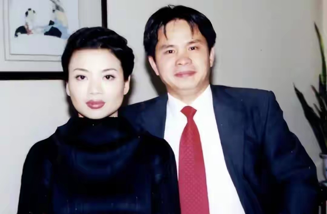 有种爱叫吕继宏，63岁无儿无女，却和不婚不育的张也在一起21年