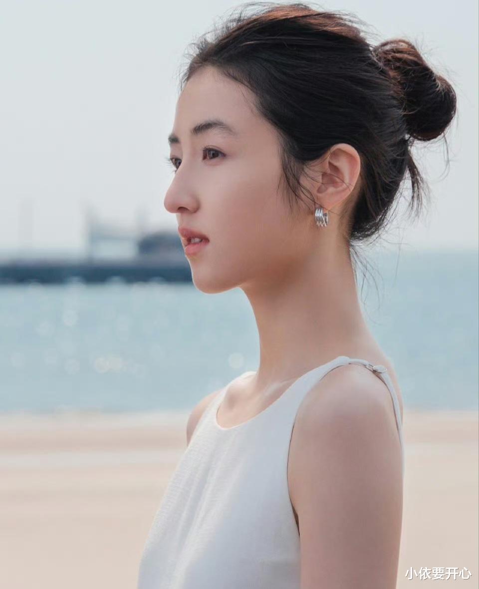 张子枫：从“小不点”到“大影后”，这波操作太秀了！
