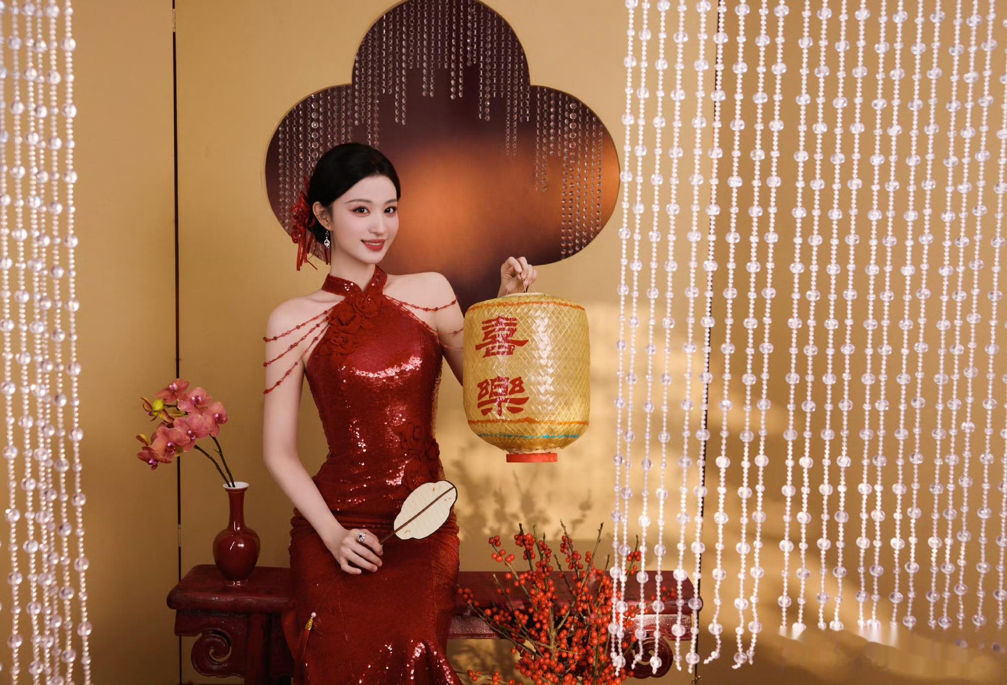 王楚然新中式挂颈旗袍，美得不要不要的