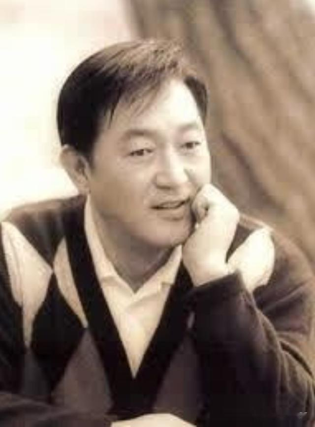 韩国戏骨自曝曾日均赚50万,给每个员工送一套房!如今却负债累累