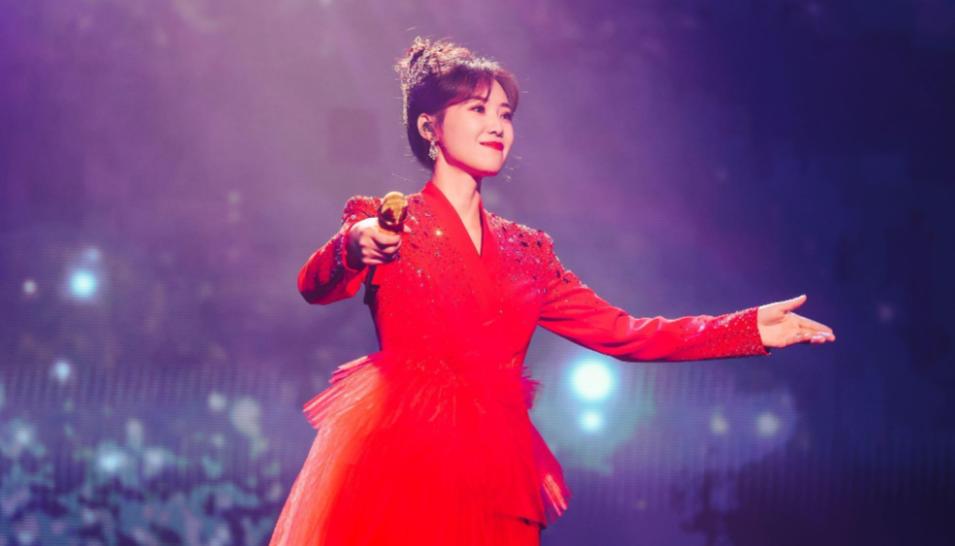 徐子尧登上2026新年演唱会，刀郎13字表态，没给云朵留一丝体面