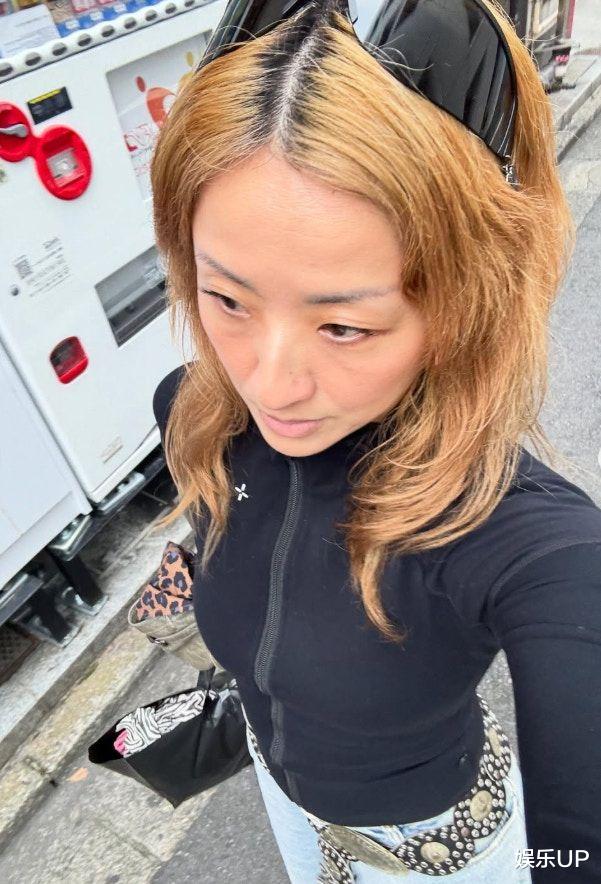 陈奕迅爱女吐槽老妈审美，徐濠萦芭比粉造型遭女儿拒绝相认！