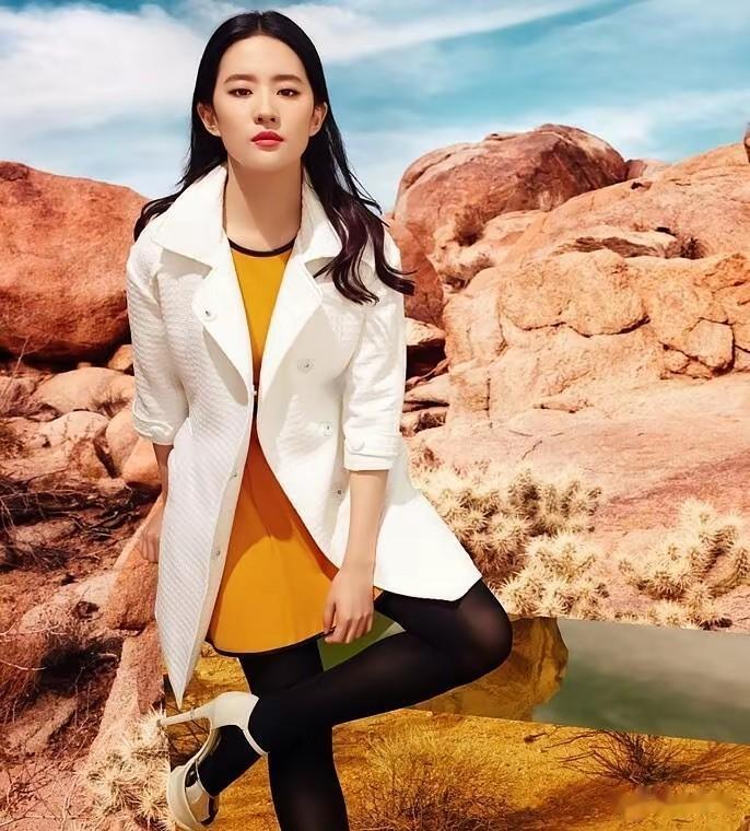 神仙姐姐还真是什么颜色的丝袜都敢往腿上招呼？