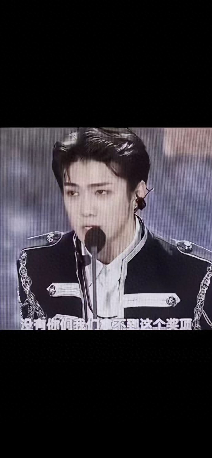 吴世勋0影像退伍！韩娱首例