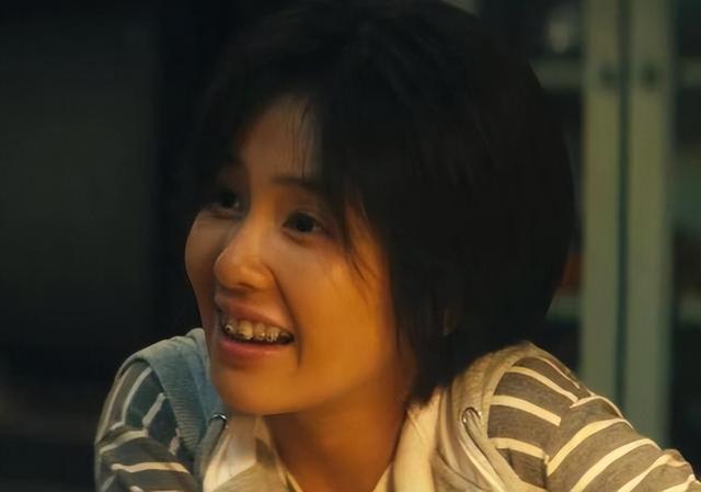 这位85后女演员白鹿,因《长月烬明》一炮而红,又因为新剧惹争议