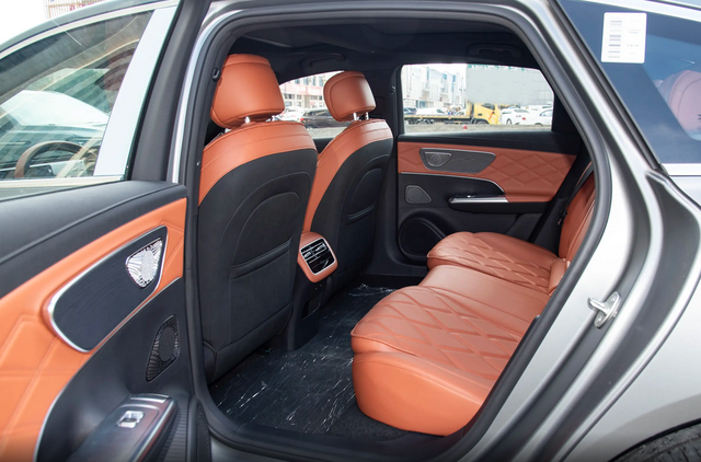 风云A9L不玩儿虚的,全系标配33.68度电池,上市即优惠1万元