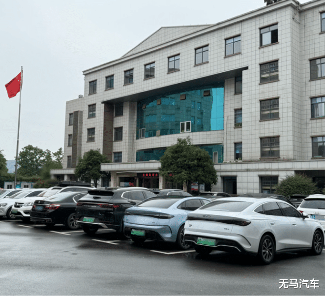 比亚迪“开”进公务员生活圈