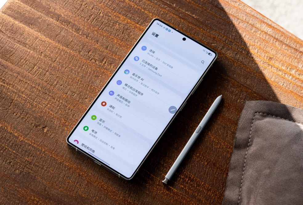 三星放手一搏，2亿像素+512GB突降2801元，骁龙8至尊版+100倍变焦
