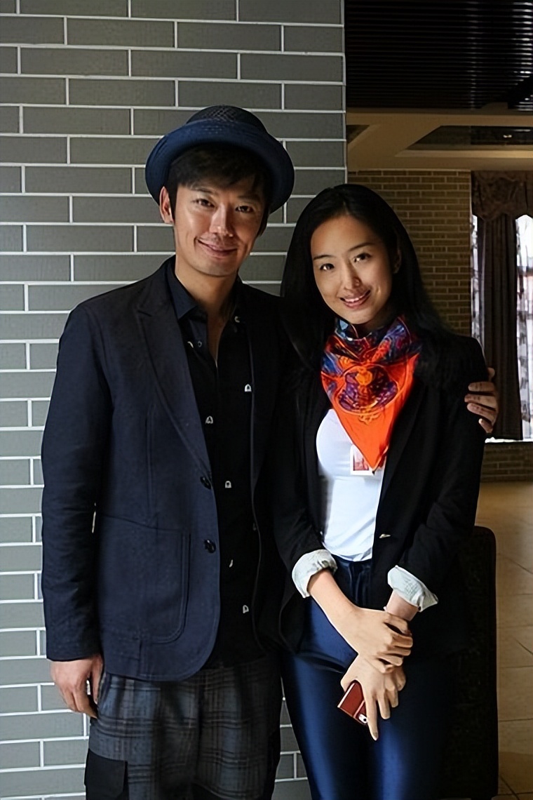 与60岁富商恋爱,与新欢怀孕,从学霸到资源咖,她的人生都是大瓜