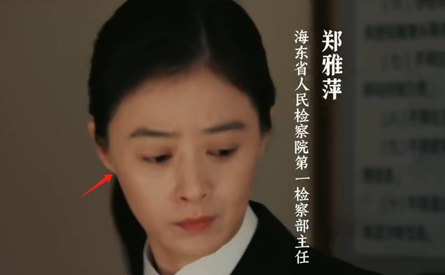 女演员身材有多重要？《以法之名》蒋欣一出场，才知道啥是压迫力