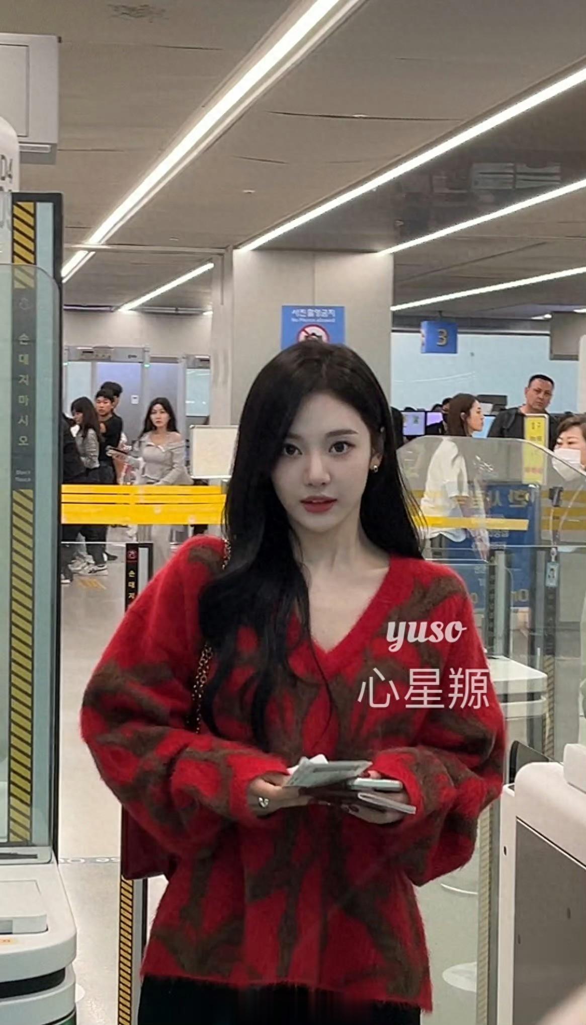 宁艺卓 一颦一笑皆是诱惑