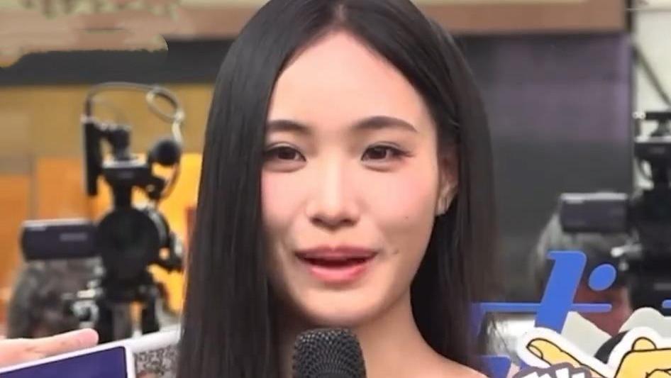 大S被遗忘的一双儿女，除了抢遗产时被提起，再就没人关心过他们