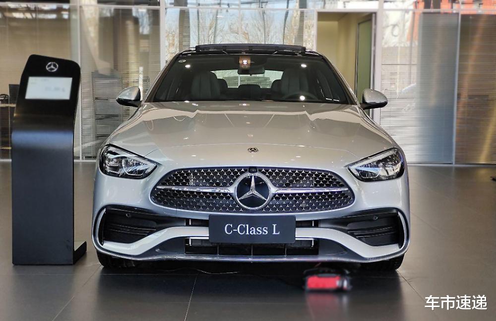 卷不动了?奔驰C级,7月销量接近“腰斩”