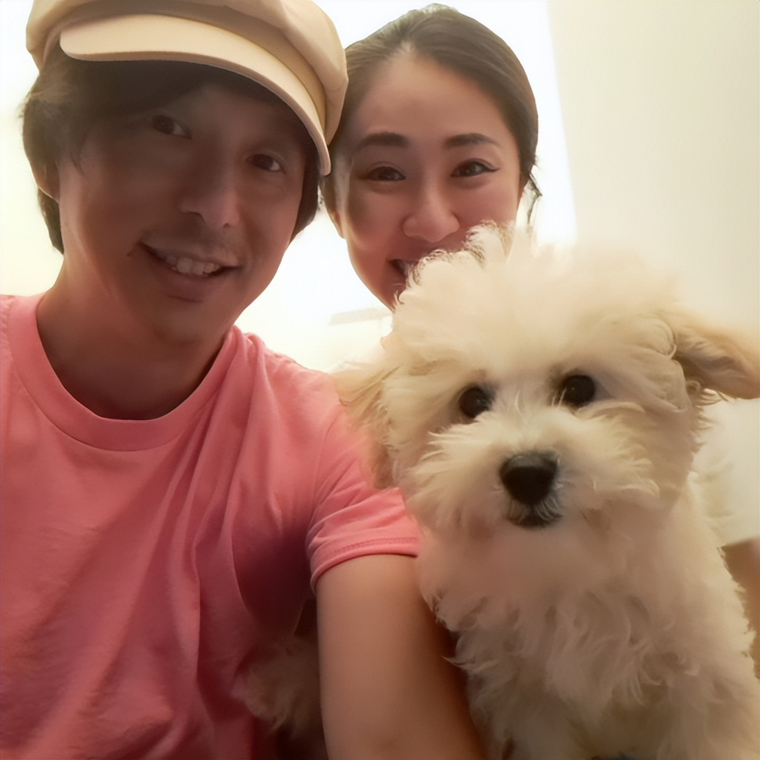 香港知名男星移民后节衣缩食，点外卖都觉得奢侈，两年换新房